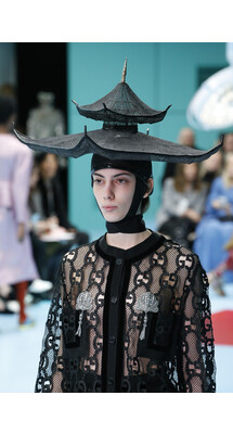 Details Gucci Fall 2018 Ready-to-Wear , Детали коллекции Гуччи осень зима 2018 , Fashion show , неделя моды в Милане , MFW , Mainstyles